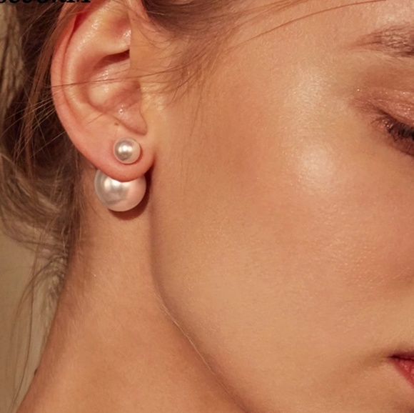 Jewelry - Double sided pearl earrrings